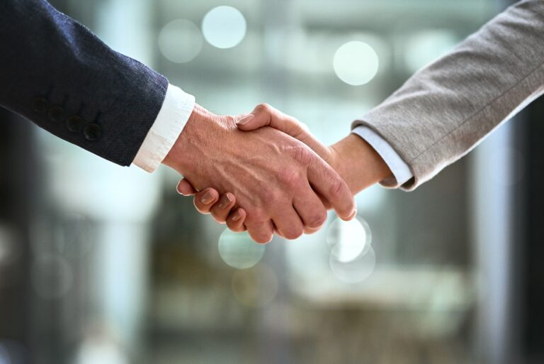 découvrez comment trouver le partenaire idéal pour construire une relation solide, épanouissante et basée sur la confiance. conseils, astuces et clés pour reconnaître la personne qui vous correspond vraiment.